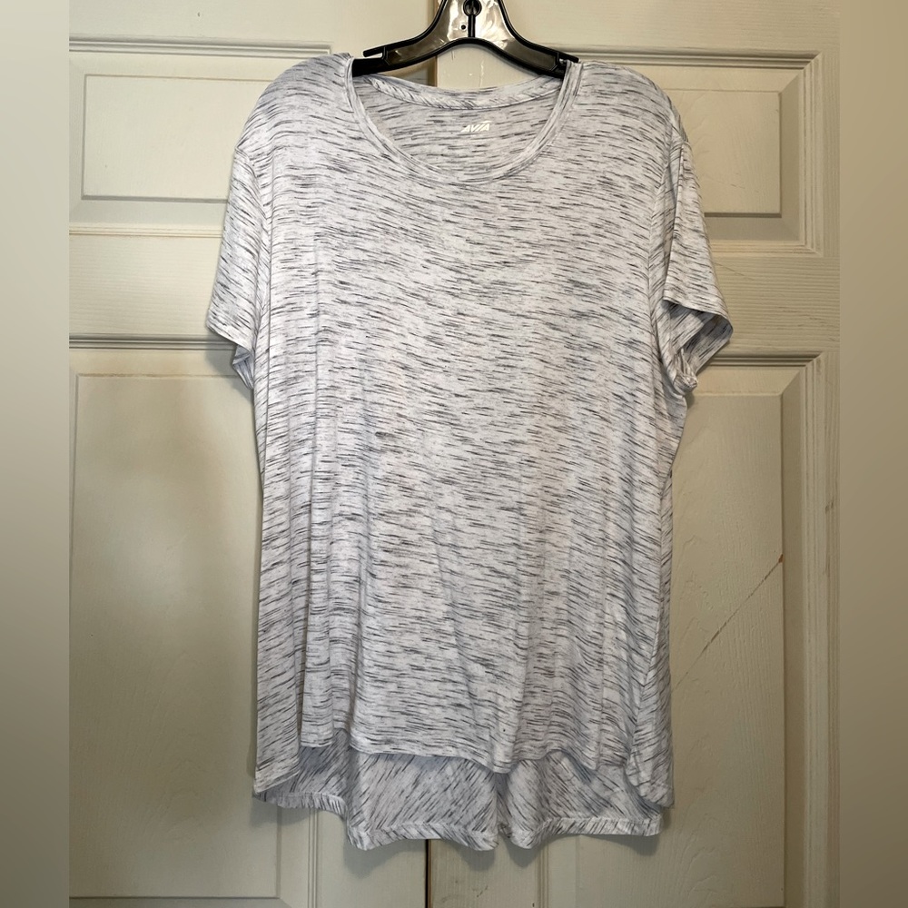 Avia size XXL T-shirt